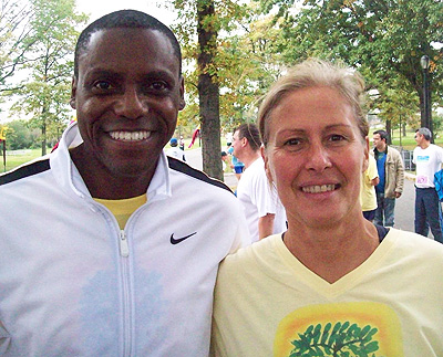 Meeting Carl Lewis again in New York, Oct. 2009 (He is wearing the same T-shirt under his jacket!)