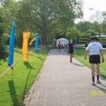Runners, walkers and music group (in the tent)